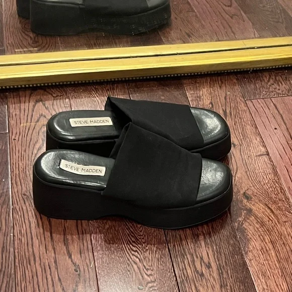 Steve Madden platform shoes - Picture 2 of 6